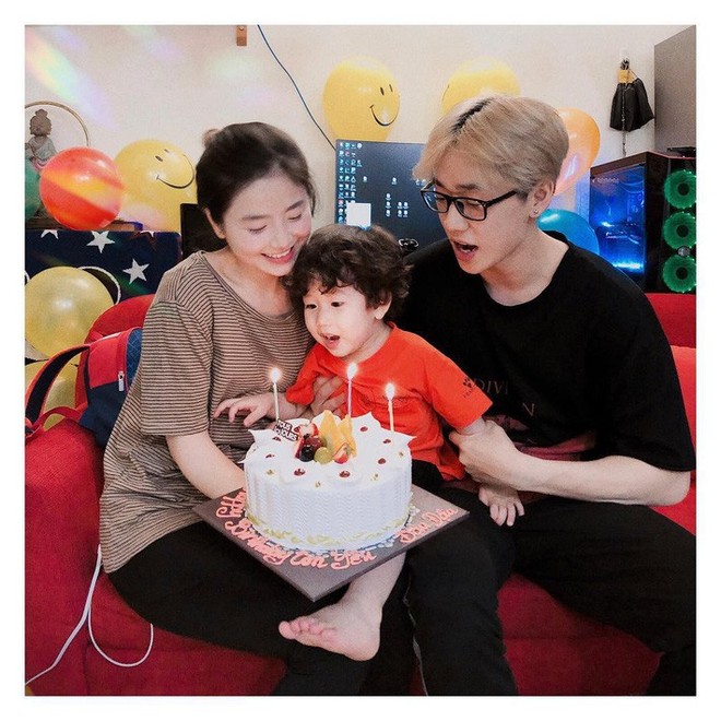 Style của 5 nh&oacute;c tỳ nh&agrave; hot mom Việt: C&aacute; t&iacute;nh thời thượng c&oacute; khi c&ograve;n ăn đứt cả bố mẹ  - Ảnh 7.