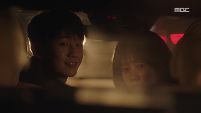 Jung Hae In: Cuộc c&aacute;ch mạng h&igrave;nh tượng trong Đ&ecirc;m Xu&acirc;n liệu c&oacute; vượt qua c&aacute;i b&oacute;ng qu&aacute; lớn của Chị Đẹp? - Ảnh 15.