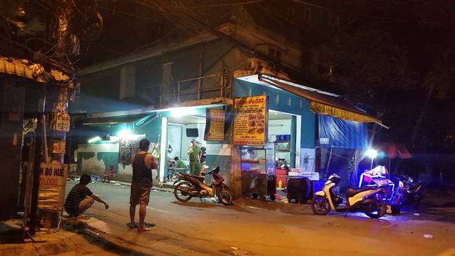 Đối tượng chém chết người đàn ông ở quán ốc tới công an đầu thú - Ảnh 1.