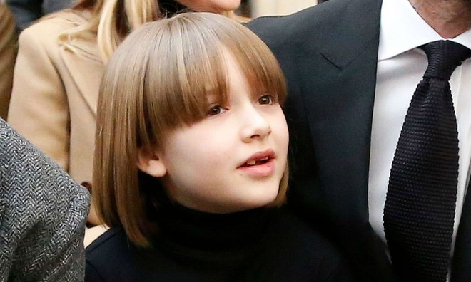 Hành trình nhan sắc 2 công chúa nhà sao hot nhất Hollywood: Harper Beckham xinh ra, Suri Cruise ngày càng bị dìm - Ảnh 14.