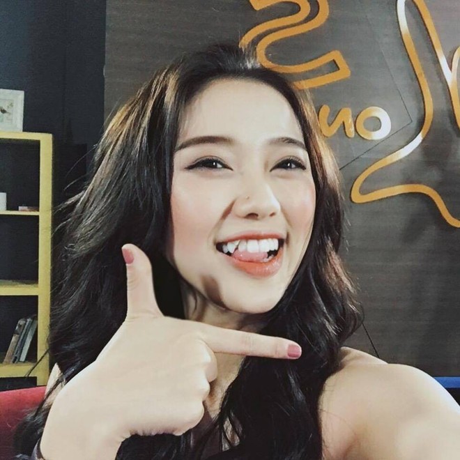 Cuộc sống đời thực của những c&ocirc; g&aacute;i v&agrave;ng trong l&agrave;ng tiểu tam, bị đay nghiến v&agrave; gh&eacute;t nhất tr&ecirc;n m&agrave;n ảnh nhỏ - Ảnh 9.