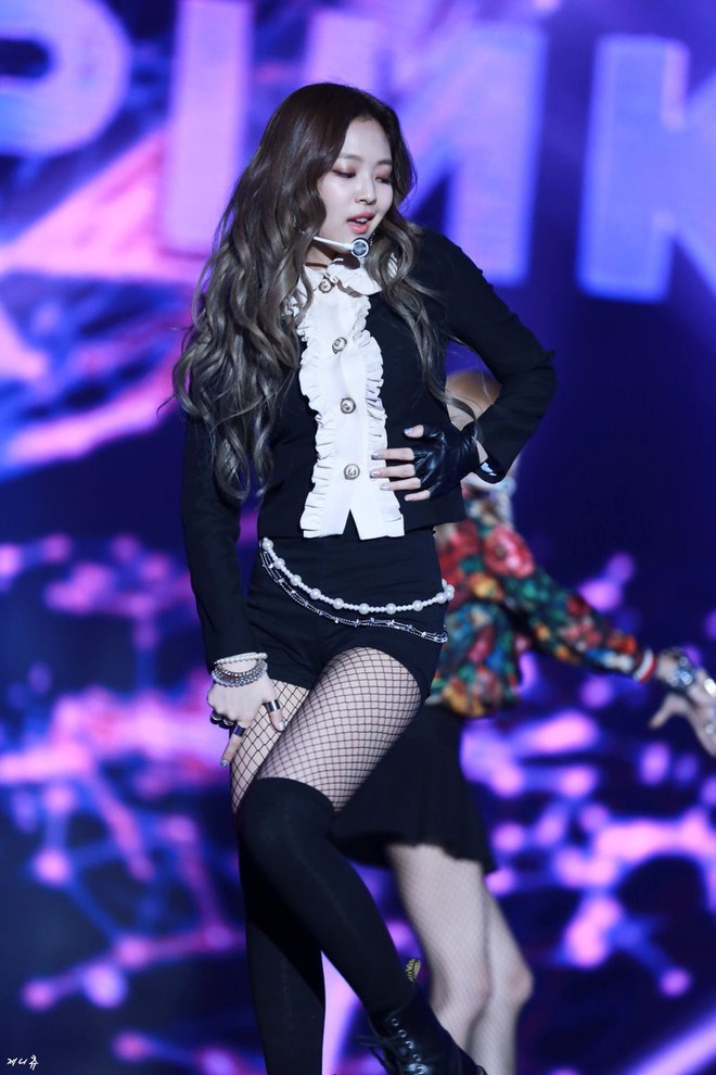 Nh&igrave;n v&agrave;o số phận của Jennie (BLACKPINK) v&agrave; người n&agrave;y mới thấy kh&ocirc;ng phải cứ được o bế l&agrave; sẽ th&agrave;nh si&ecirc;u sao! - Ảnh 2.