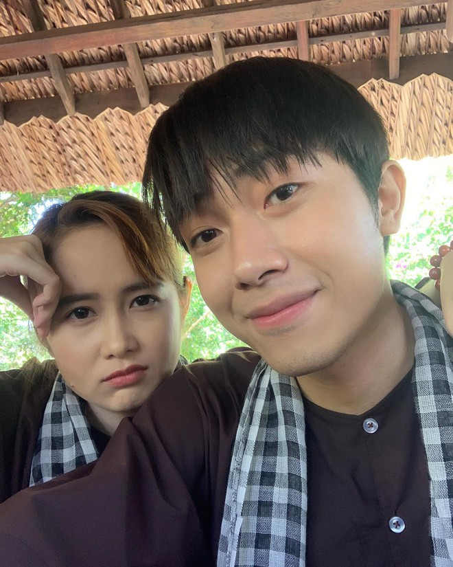 Trước thềm đám cưới siêu to khổng lồ của hot Youtuber Cris Phan - Mai Quỳnh Anh, fan lục lại khoảnh khắc lầy lội siêu cấp của cặp đôi - Ảnh 5.