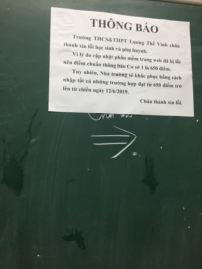 Trường Lương Thế Vinh xin lỗi vì nhầm lẫn nên bất ngờ thay đổi điểm chuẩn giữa đêm, khiến học sinh khóc ròng - Ảnh 2.