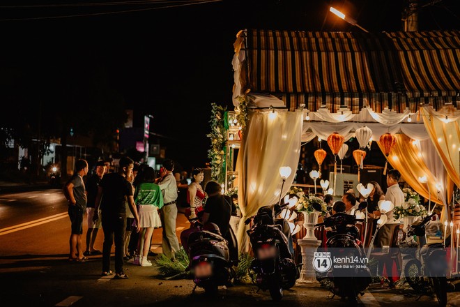 HOT: Những hình ảnh đầu tiên về đám cưới của Cris Phan - Mai Quỳnh Anh ở quê nhà Phú Yên - Ảnh 6.
