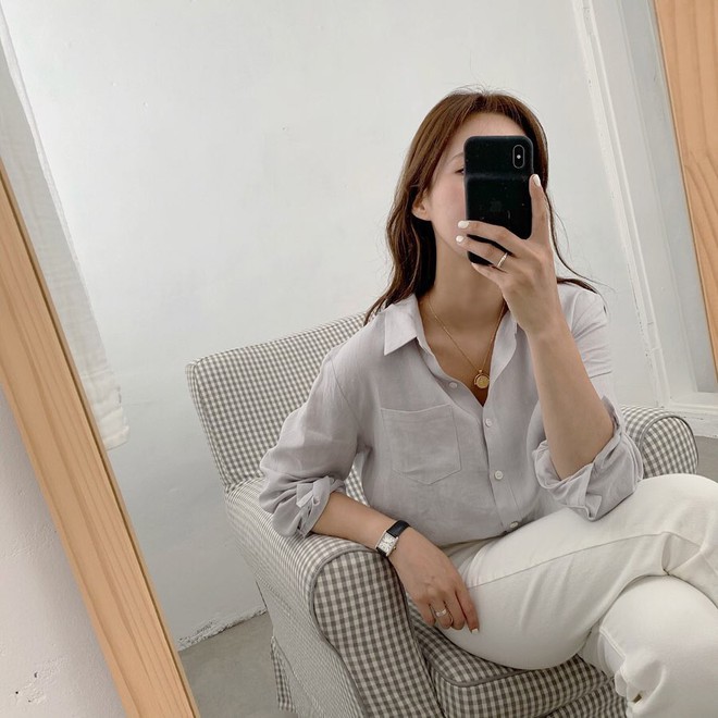 Nắng n&oacute;ng qu&aacute; thể, chị em c&ocirc;ng sở đừng x&uacute;ng x&iacute;nh 4 items diện l&ecirc;n l&agrave; muốn &ldquo;bốc hỏa n&agrave;y - Ảnh 3.