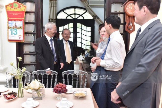 MC Phương Mai diện &Aacute;o d&agrave;i đỏ, rạng rỡ trong lễ ăn hỏi với &ocirc;ng x&atilde; người Ba Lan - Ảnh 3.