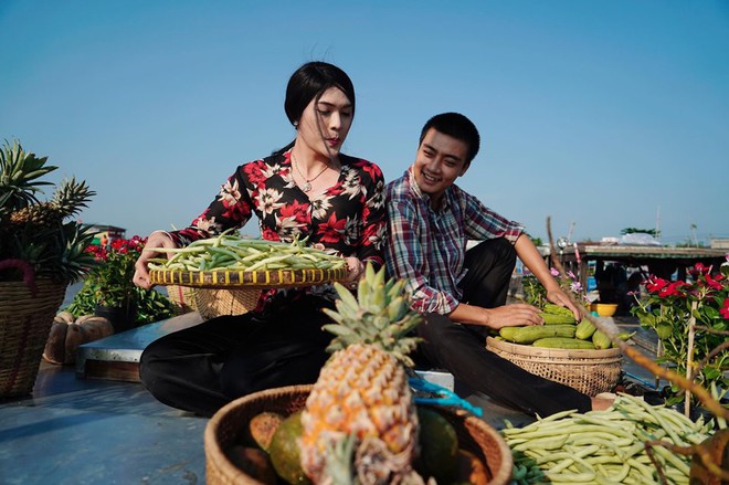 Võ Đăng Khoa làm fan ngất lịm với vẻ đẹp phi giới tính - bắn rap cực lầy trong MV Mến gái miền Tây - Ảnh 2.