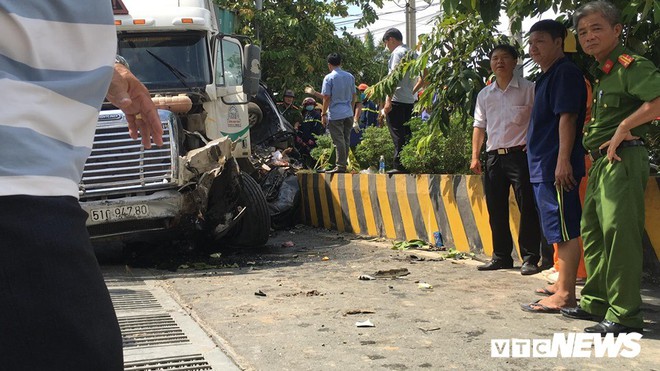 Tài xế container gây tai nạn khiến 5 người thiệt mạng ở Tây Ninh khai do ngủ gật - Ảnh 1.