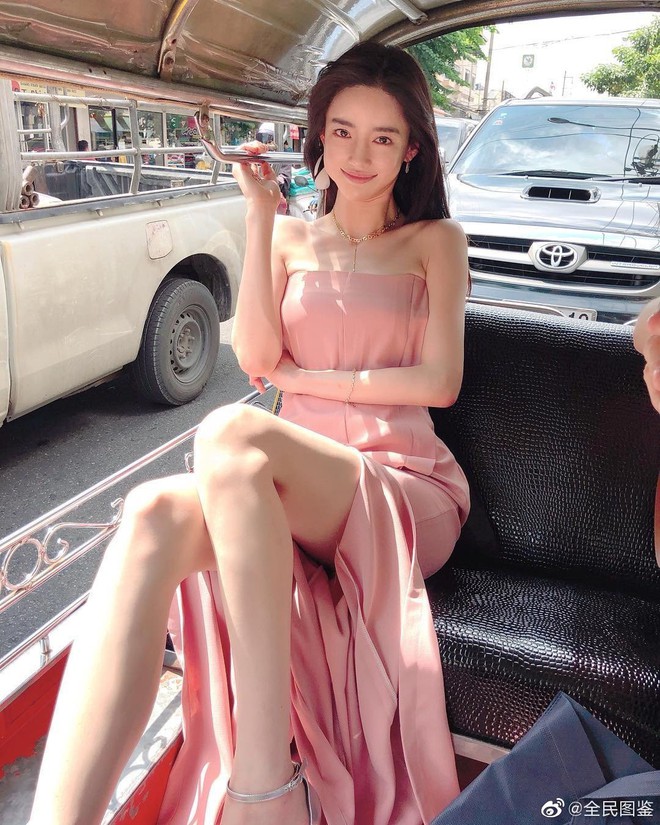 Mẫu H&agrave;n chi 21 tỷ suốt 10 năm để phẫu thuật giống Angela Baby: Body đẹp hơn bản gốc, trơ trẽn giật chồng bạn th&acirc;n - Ảnh 5.