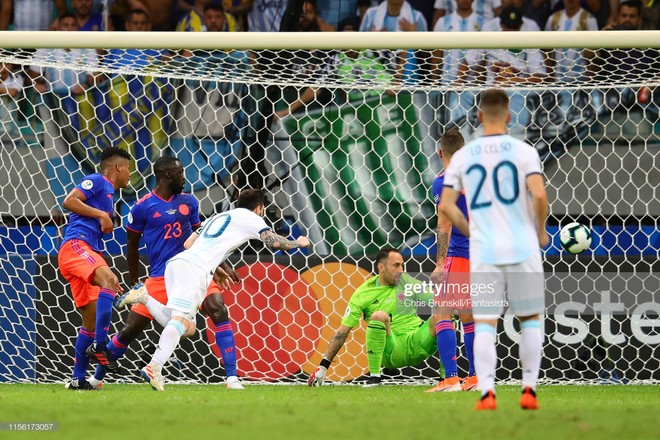 Messi mờ nhạt, Argentina nhận thất bại tủi hổ ở trận ra quân Copa America - Ảnh 5.