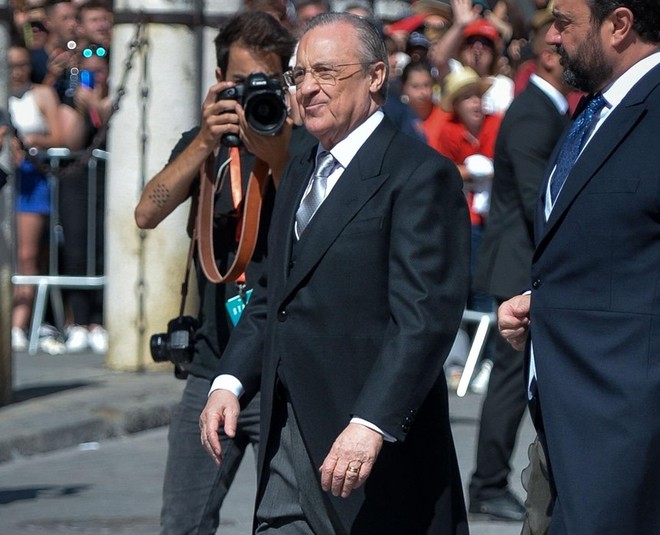 Thần th&aacute;i vợ chồng Beckham &aacute;p đảo to&agrave;n bộ kh&aacute;ch mời đến dự đ&aacute;m cưới xa hoa của đội trưởng Real Madrid - Ảnh 12.