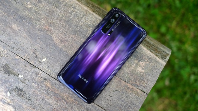 Bị Mỹ cấm cửa, chuyên gia nhận định 60% doanh số smartphone của Huawei sẽ bay màu - Ảnh 1.