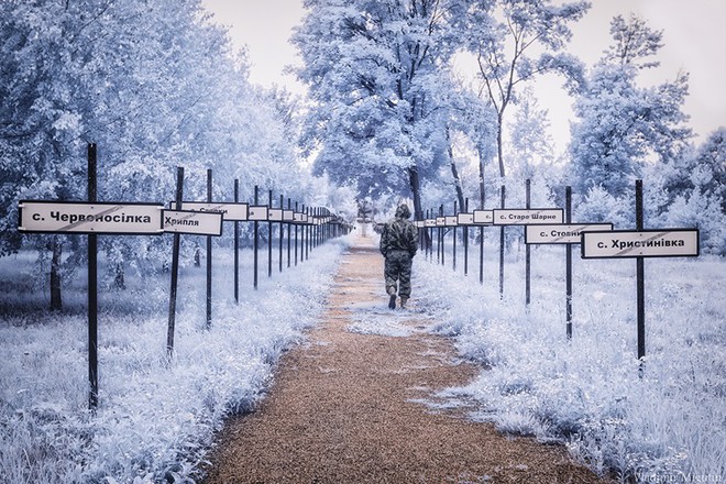 Từ vùng đất ma không ai dám bén mảng, nhà máy điện hạt nhân Chernobyl bỗng hóa xứ sở thần tiên đẹp lịm tim qua lăng kính của nhiếp ảnh gia - Ảnh 12.