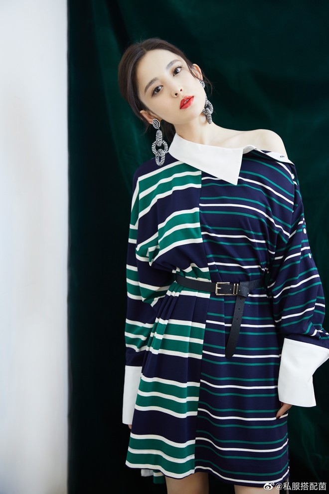 Cùng là váy hiệu 25 triệu mà Victoria Song như mặc đồ Taobao, Cổ Lực Na Trát lại đẳng cấp khác một trời một vực - Ảnh 3.
