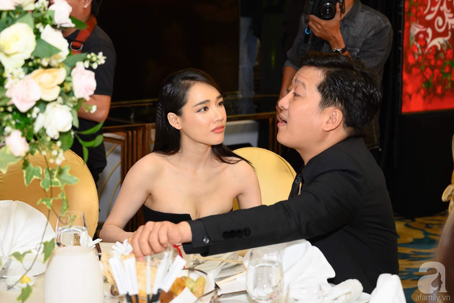 Sau tin đồn sinh con, Nh&atilde; Phương ng&agrave;y c&agrave;ng quyến rũ, chăm diện v&aacute;y &ocirc;m v&agrave; v&aacute;y qu&acirc;y khoe v&ograve;ng 1 gợi cảm - Ảnh 1.