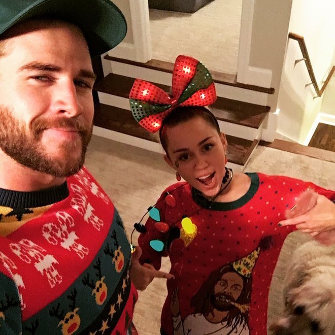 Cặp đôi vàng của làng Instagram Liam và Miley Cyrus: Khiến cả thế giới ghen tị vì quá tình, quậy hết phần thiên hạ - Ảnh 11.