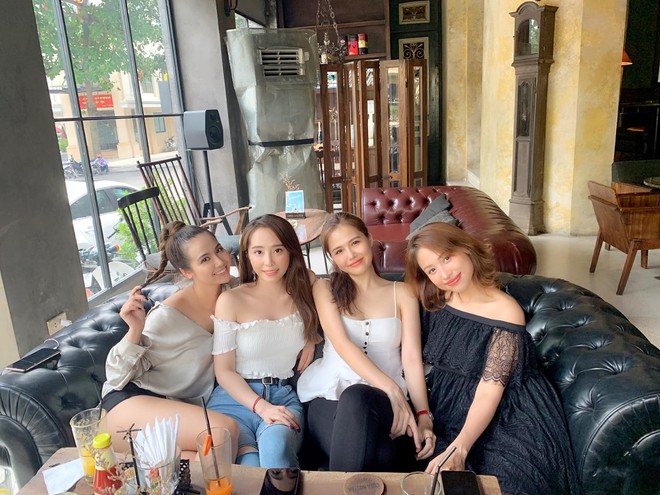 Những hội bạn th&acirc;n to&agrave;n mỹ nh&acirc;n Vbiz: Từ U30 đến U50 vẫn giữ vẻ đẹp tươi trẻ bất chấp thời gian, phong c&aacute;ch s&agrave;nh điệu miễn ch&ecirc; - Ảnh 8.