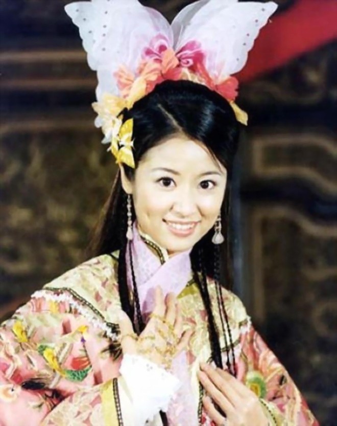 Bạn sẽ nhận n&uacute;t &ldquo;fan cứng&rdquo; của L&acirc;m T&acirc;m Như nếu xem hết 11 phim n&agrave;y: Ho&aacute; ra Hạ Tử Vy rất th&iacute;ch phim giả t&igrave;nh thật? - Ảnh 12.