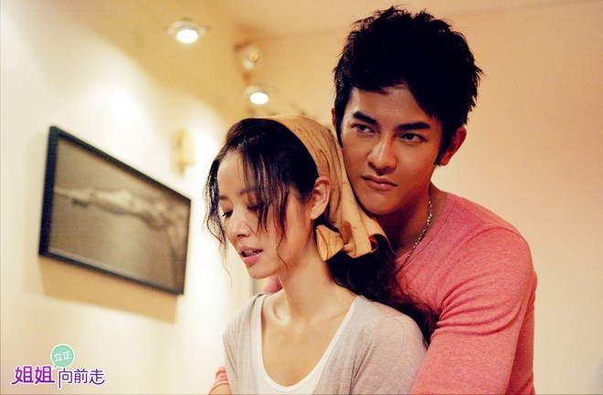 Bạn sẽ nhận n&uacute;t &ldquo;fan cứng&rdquo; của L&acirc;m T&acirc;m Như nếu xem hết 11 phim n&agrave;y: Ho&aacute; ra Hạ Tử Vy rất th&iacute;ch phim giả t&igrave;nh thật? - Ảnh 26.