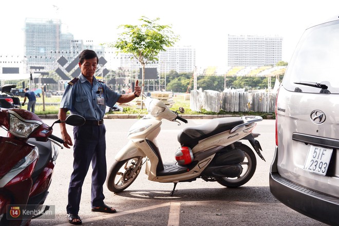 Y&ecirc;u đời như ch&uacute; bảo vệ ở S&agrave;i G&ograve;n: Mỗi ng&agrave;y đi l&agrave;m sớm 30 ph&uacute;t để đ&agrave;n h&aacute;t trước khi v&agrave;o ca - Ảnh 10.