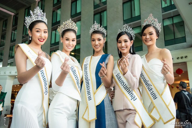 Kh&ocirc;ng thể nh&igrave;n cười khi xem m&agrave;n giới thiệu sương sương nhưng cực lầy của d&agrave;n mỹ nh&acirc;n Miss Grand Thailand 2019 - Ảnh 4.