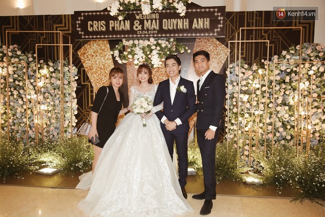Streamer giàu nhất Việt Nam cùng dàn khách mời đình đám tại lễ cưới Cris Phan - Mai Quỳnh Anh - Ảnh 1.