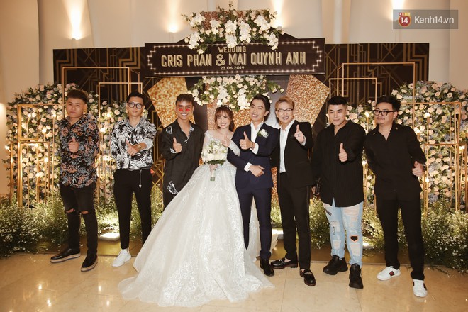 Streamer giàu nhất Việt Nam cùng dàn khách mời đình đám tại lễ cưới Cris Phan - Mai Quỳnh Anh - Ảnh 14.
