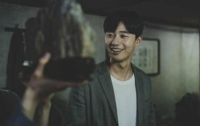 Kí Sinh Trùng có màn cameo thú vị nhất sự nghiệp Park Seo Joon: Khởi nguồn cho mọi bi kịch nhà nghèo! - Ảnh 1.