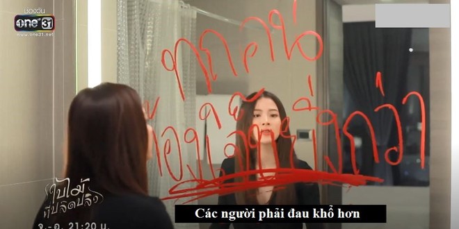 Mỹ nh&acirc;n chuyển giới h&agrave;ng đầu Th&aacute;i l&agrave; Nong Poy cũng b&iacute;t cửa với g&aacute;i xinh lồng lộn của &ldquo;Chiếc L&aacute; Bay&rdquo; - Ảnh 10.