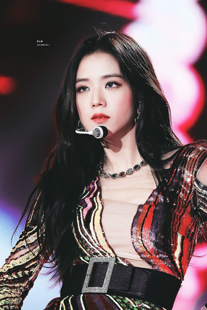 Bỏ qua 14 giây mất hứng kia đi, ngắm Jisoo (BLACKPINK) xinh hết phần thiên hạ ở hậu trường Asadal đây này - Ảnh 4.