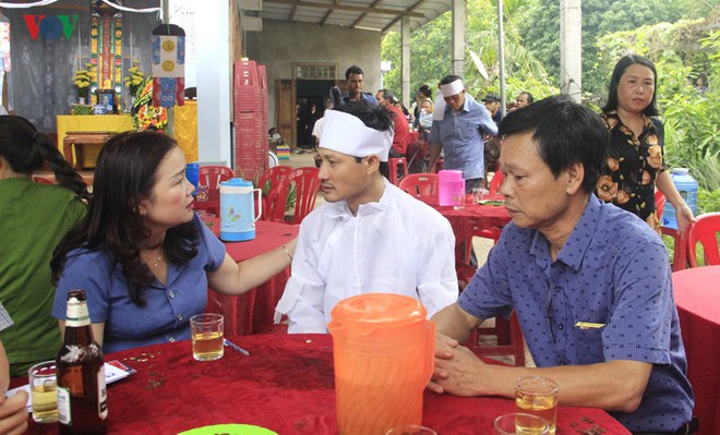Ng&agrave;y thi đầu ti&ecirc;n: Vẫn c&oacute; nhiều th&iacute; sinh mang điện thoại v&agrave;o ph&ograve;ng thi - Ảnh 12.