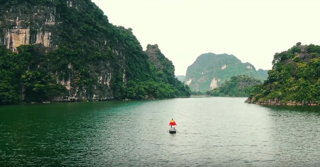 Game thủ Liên Quân Mobile Việt xuất hiện cực ngầu, tựa như Đại sứ Du lịch trong clip tuyệt đẹp trước thềm AWC 2019 - Ảnh 3.