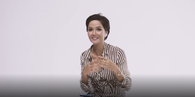 C&ugrave;ng nghe Hoa hậu HHen Ni&ecirc; h&aacute;t 1 c&acirc;u đầu ti&ecirc;n từ H&atilde;y trao cho anh trong clip reaction cực nhắng nh&iacute;t! - Ảnh 2.