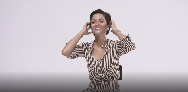 Cùng nghe Hoa hậu HHen Niê hát 1 câu đầu tiên từ Hãy trao cho anh trong clip reaction cực nhắng nhít! - Ảnh 3.