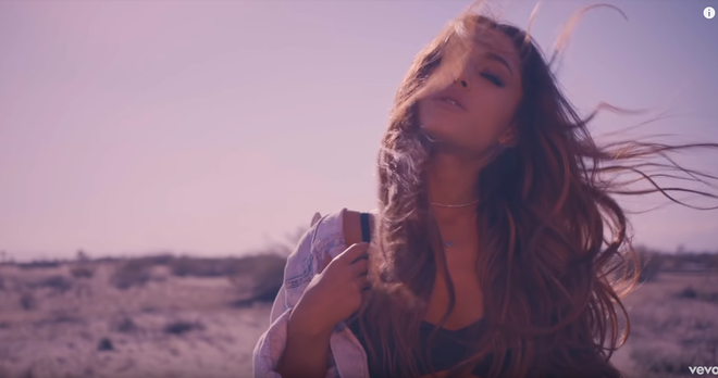 Phát hiện Sơn Tùng chơi lớn, chọn bối cảnh Ariana Grande, Lady Gaga, Beyoncé, Red Velvet... từng quay MV để thực hiện Hãy trao cho anh! - Ảnh 14.