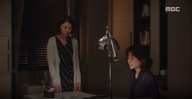 Lơ đẹp lời bố, Han Ji Min vẫn cho khán giả no thính với khoảnh khắc tình bể bình bên Jung Hae In trong tập 11 Đêm Xuân - Ảnh 8.