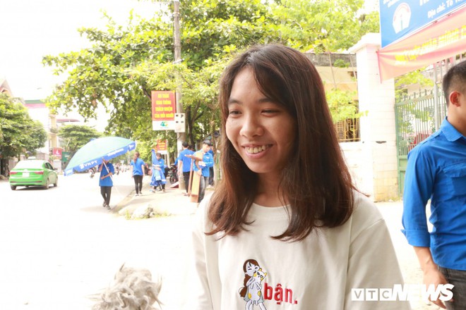 Đại úy công an hộ tống nữ sinh Hà Giang kịp giờ thi: Lúc tôi đến nhà, thí sinh còn đang ngủ - Ảnh 3.