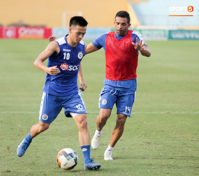 Bùi Tiến Dũng rộng cửa bắt chính cho Hà Nội FC tại Cup Quốc gia 2019 - Ảnh 7.