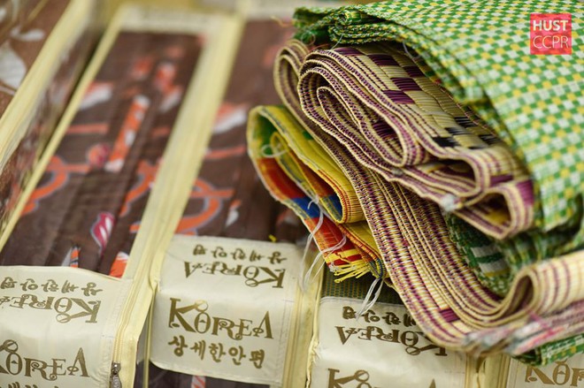 Ảnh: Tận mắt khu vực in sao đề thi cho gần 81.000 thí sinh THPT Quốc gia 2019 - Ảnh 4.