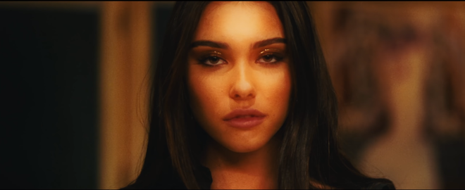 Trailer MV Hãy trao cho anh xuất hiện Snoop Dogg, hé lộ phân cảnh tình tứ của Madison Beer và Sơn Tùng M-TP - Ảnh 3.