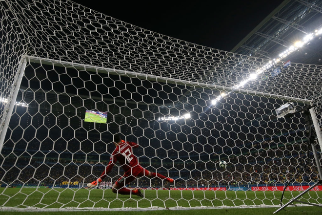 Brazil chật vật vào bán kết Copa America sau loạt luân lưu cân não và hàng tá cơ hội bị lãng phí - Ảnh 14.