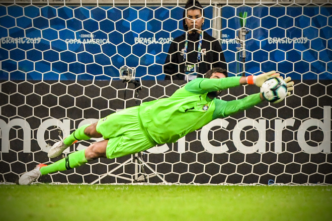 Brazil chật vật vào bán kết Copa America sau loạt luân lưu cân não và hàng tá cơ hội bị lãng phí - Ảnh 11.