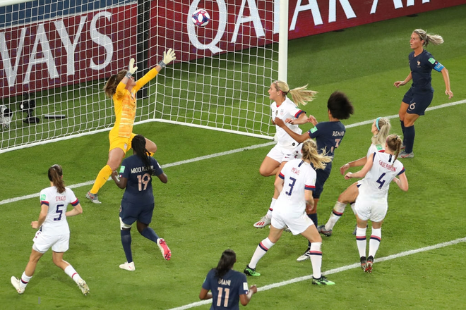 Captain America phi&ecirc;n bản nữ ghi cả 2 b&agrave;n loại chủ nh&agrave; Ph&aacute;p ở tứ kết World Cup 2019 - Ảnh 8.