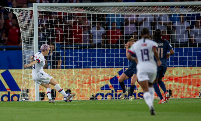 Captain America phi&ecirc;n bản nữ ghi cả 2 b&agrave;n loại chủ nh&agrave; Ph&aacute;p ở tứ kết World Cup 2019 - Ảnh 6.