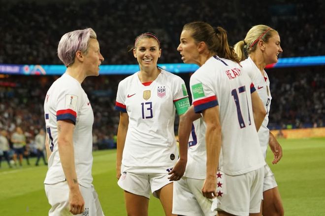 Captain America phi&ecirc;n bản nữ ghi cả 2 b&agrave;n loại chủ nh&agrave; Ph&aacute;p ở tứ kết World Cup 2019 - Ảnh 9.