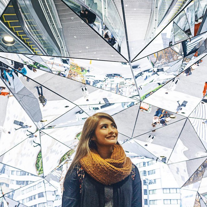 Vòm kính ảo diệu tại trung tâm thương mại nổi tiếng ở Tokyo đang là background sống ảo chiếm trọn mặt trận Instagram - Ảnh 14.
