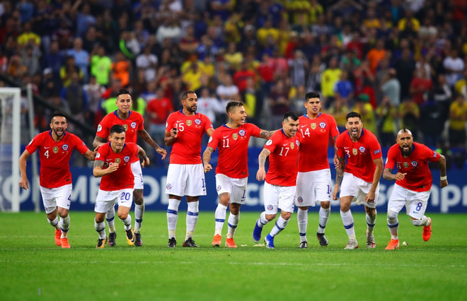 Hung thần của Messi v&agrave; tuyển Argentina 2 lần bị VAR từ chối b&agrave;n thắng nhưng vẫn lạnh l&ugrave;ng tiến v&agrave;o b&aacute;n kết Copa America - Ảnh 7.