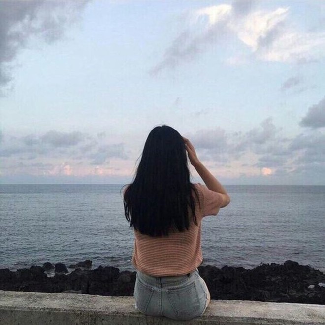 C&acirc;u chuyện ly h&ocirc;n v&igrave; ba gảy t&agrave;n thuốc v&agrave;o chậu lan của mẹ đang viral cực mạnh, nhưng tuy&ecirc;n bố một đời qu&aacute; d&agrave;i mới l&agrave; điều &aacute;m ảnh người đọc - Ảnh 3.
