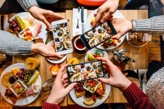 Ăn uống thời 4.0: cầm điện thoại soi vào menu nhà hàng, lập tức hiện lên tất cả review và hình ảnh thực tế - Ảnh 1.